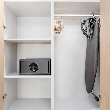 Deo Plaza Old Town - Гданьск