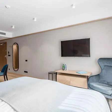 Deo Plaza Old Town - *