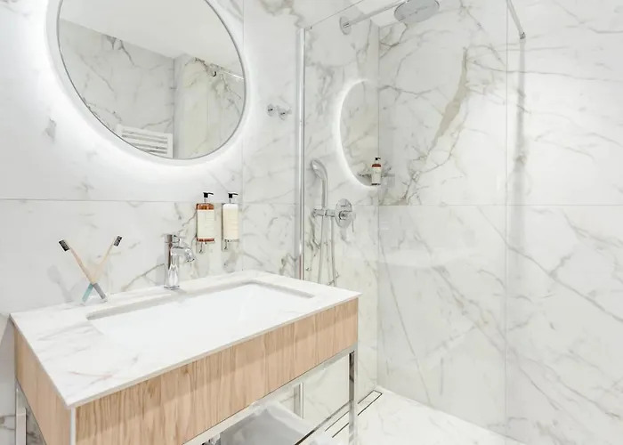 Deo Plaza Old Town - *